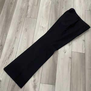 Banana Republic traditional pant in wool, poly, & spandex